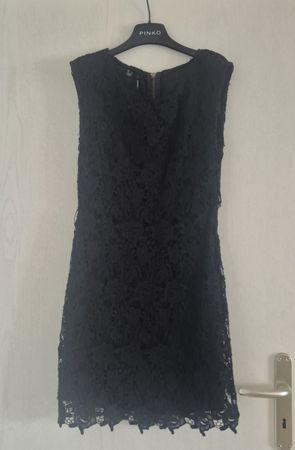 Elegantes Mango Kleid, Schwarz mit Spitzen, Grösse S