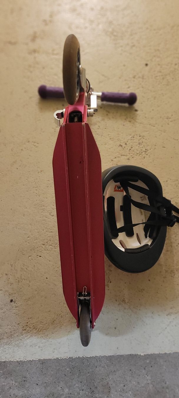 Helme: Trottinet Micro enfant &Casque Rushner /S – Gebraucht aus Vevey von obi_n8zc 2