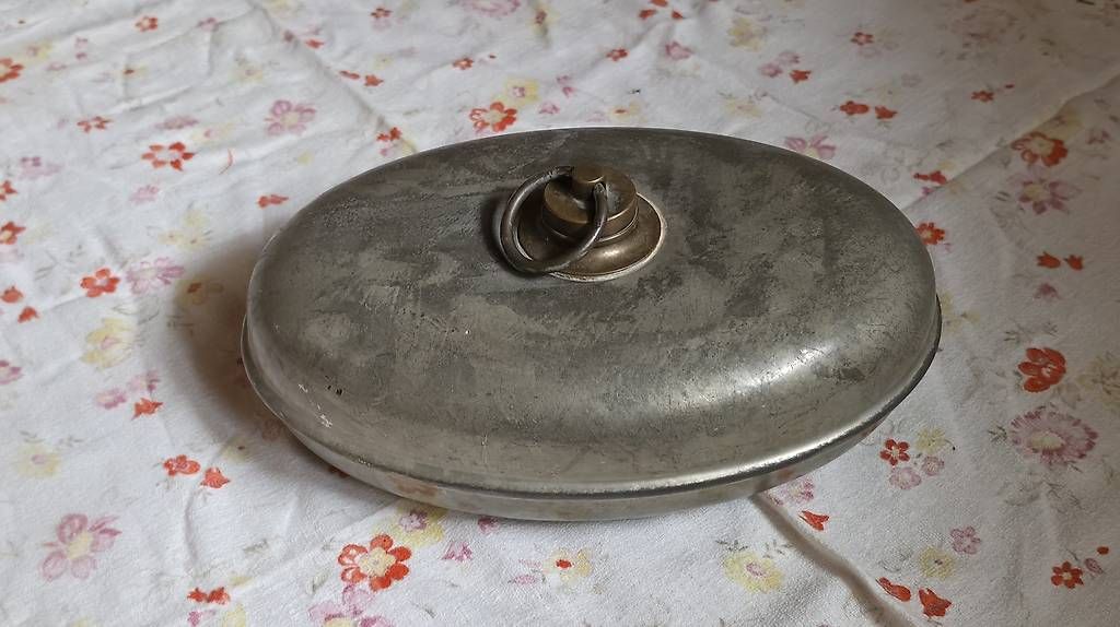 Altri elettrodomestici e apparecchi d’epoca: Alte Bettpfanne – Usato da Linthal venduto da StuessiLinthal