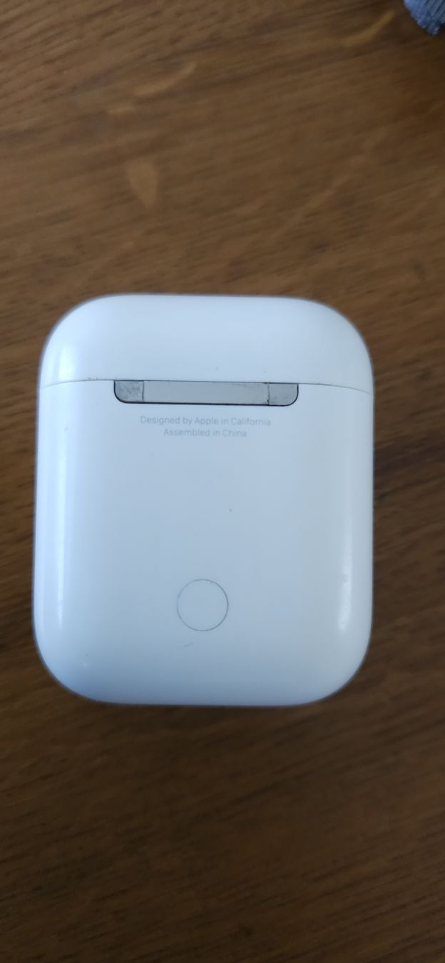 Apple Kopfhörer: Apple AirPods A1602 – Gebraucht aus Embrach von georgiana 1