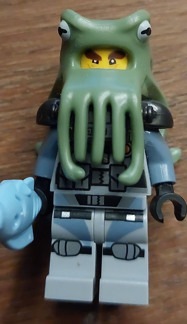 Lego Baukästen: Lego Figur Alien Conquest - Sammelfigur mit Blaster – Gebraucht aus Mumpf von Pat17
