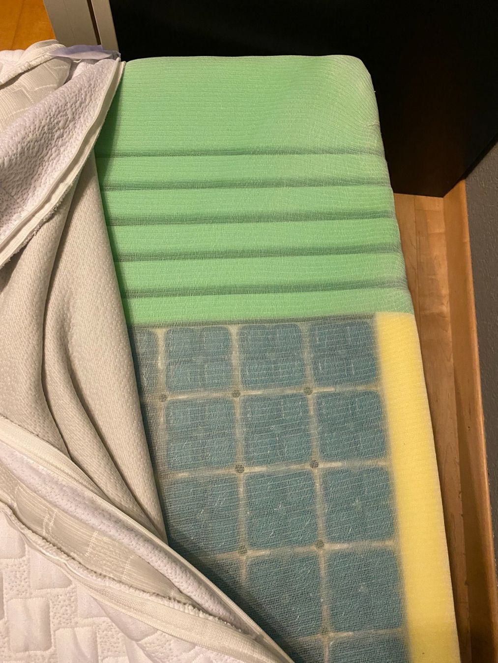 Technogel Materassi: Technogel Matratze 90x200 – Usato da Arbon venduto da akaEOZ 2