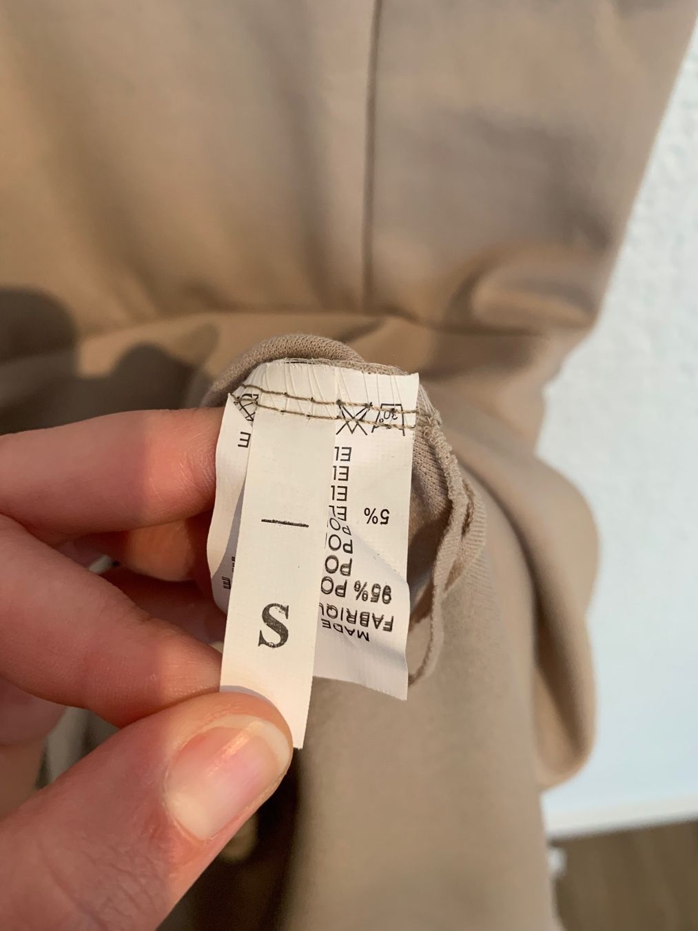 Vestiti: Kleid Beige Nieten Gold Gr. S – Usato da Fislisbach venduto da KolibriSecondhand 8