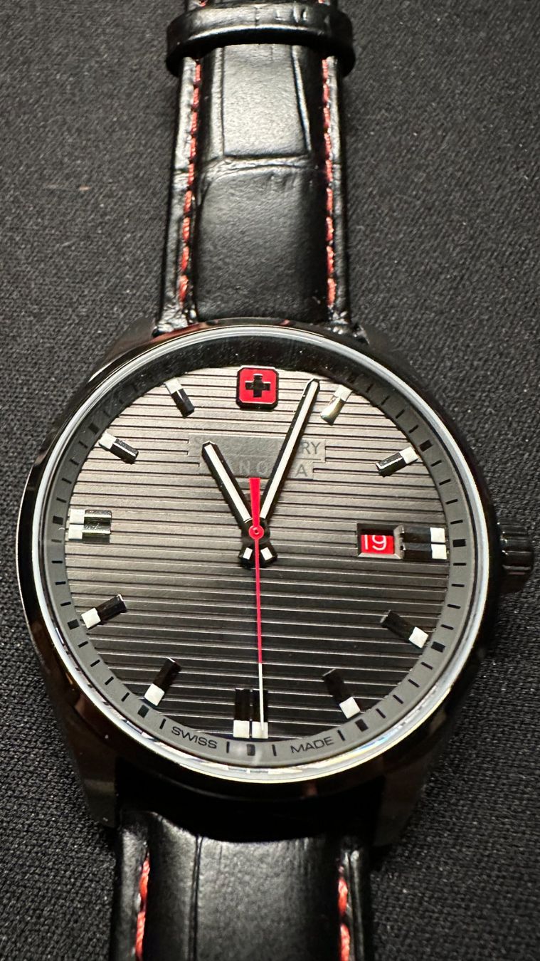 Swiss Military Orologi: Swiss Military Hanowa Roadrunner Grau – Nuovo (secondo la descrizione) da Spiez venduto da Zeitgeist 1