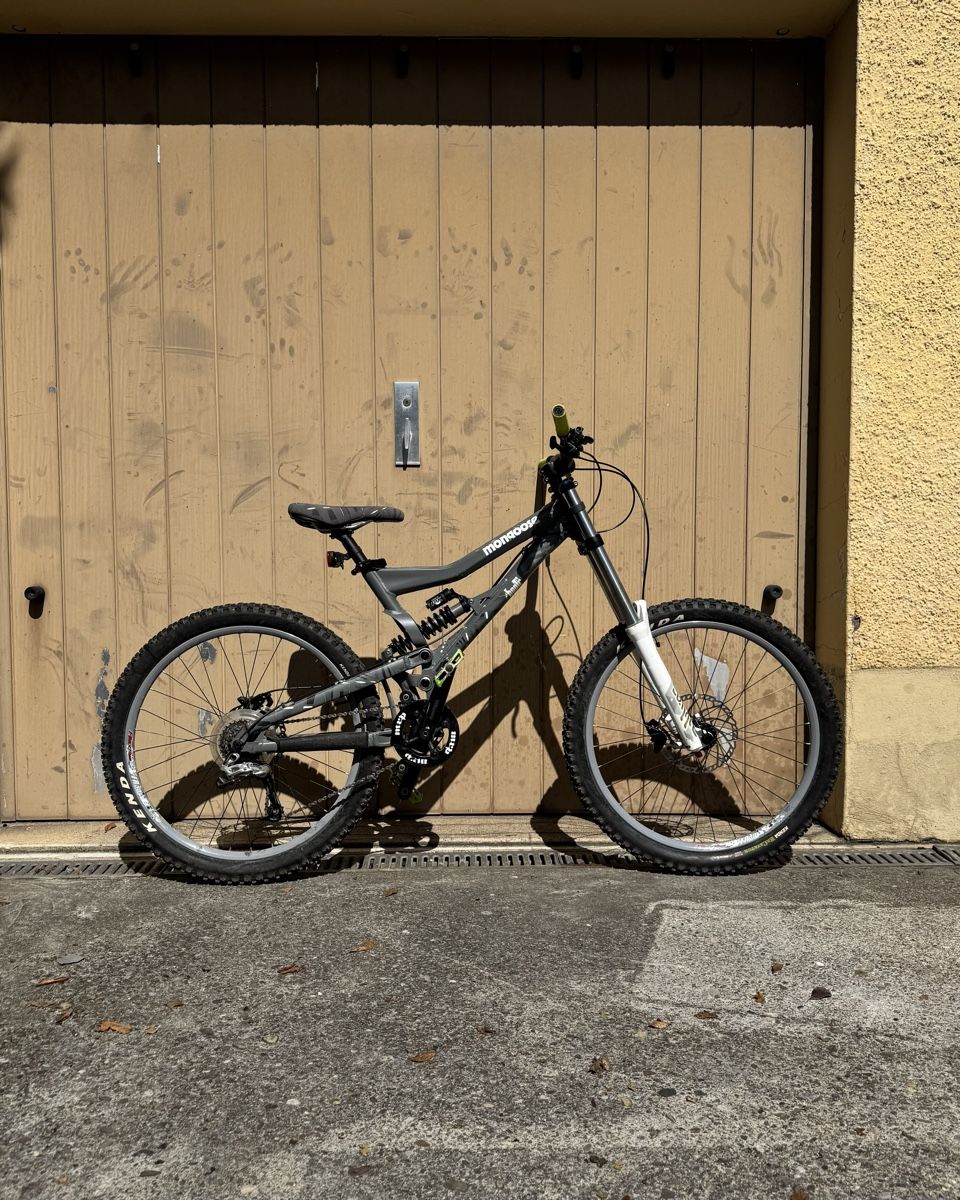 Mongoose Biciclette: Velo Mongoose Downhill – Usato da Schlieren venduto da ben_rf7x 9