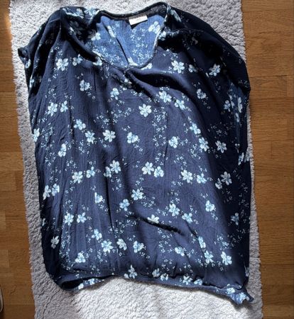 Damen Bluse KAFFE curve Grösse 52 geblümt