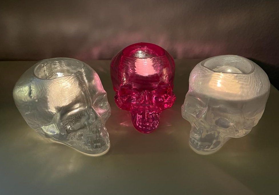 Kosta Boda Portacandele: Kosta Boda Skull Teelichthalter 3-er Set – Nuovo (secondo la descrizione) da Münchenstein venduto da avg_5vgb