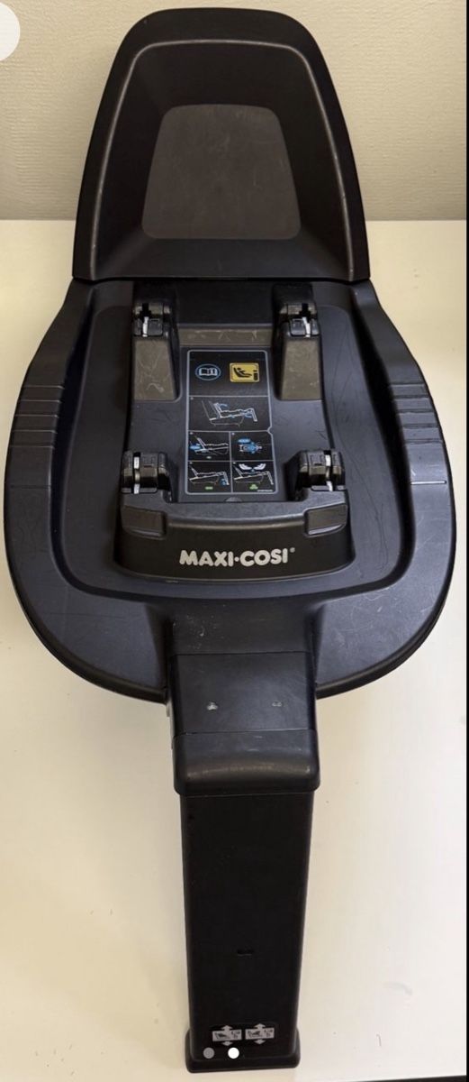 Maxi-Cosi Seggiolini per auto: Maxi Cosi Pearl Pro 2 & FamilyFix 2 – Usato da Horw venduto da malvengirl 1