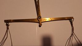 alte Apothekerwaage
