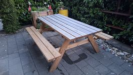Landi Holzgarnitur, Picknicktisch