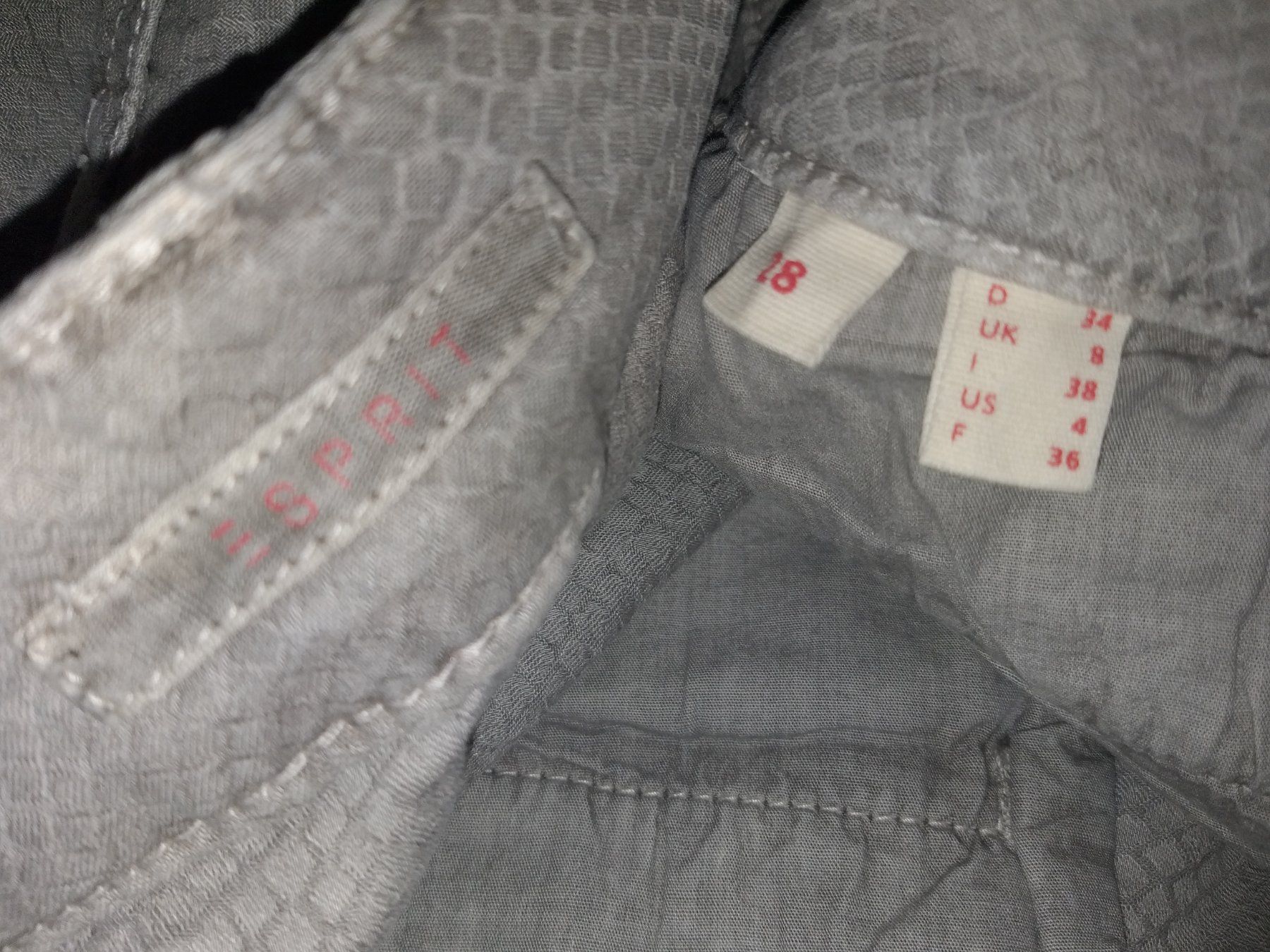 Esprit Pantaloni: Pantalon ESPRIT /  Hose ESPRIT  Taille / Grosse 34 CH – Usato da Cossonay-ville venduto da Super-Price-Quality 5