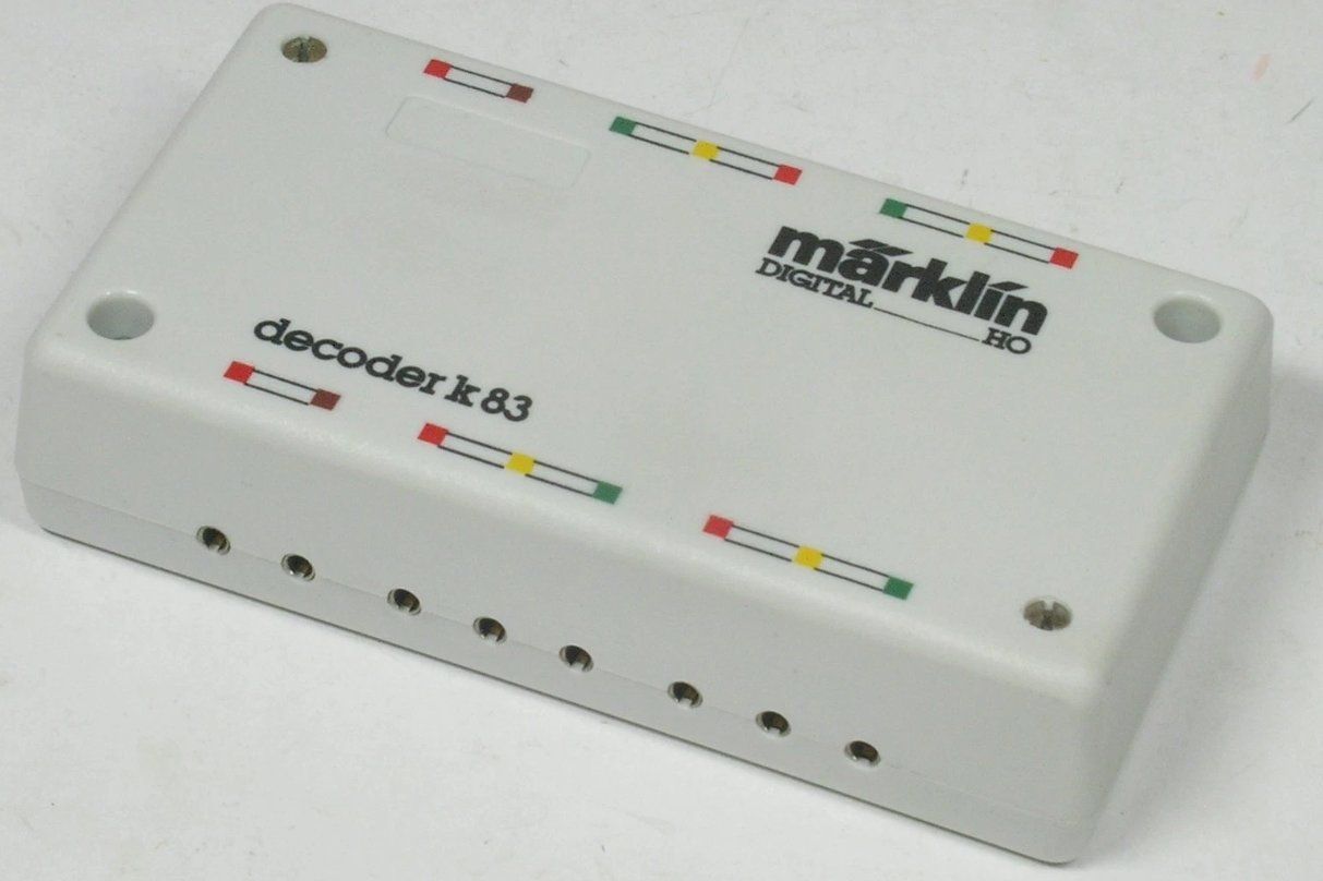 Märklin Commande à distance: decoder k83 Empfängermodul für 4 Weichen oder Signale – D'occasion à Aesch (Neftenbach) par klaibovski