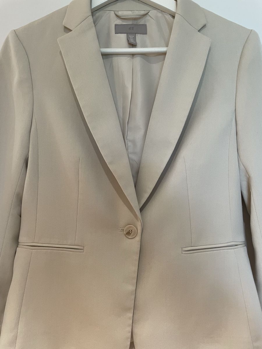 H&M Ensembles & Tailleurs: Blazer Damen beige Grösse 36  – D'occasion à Zürich par Viviannen 1