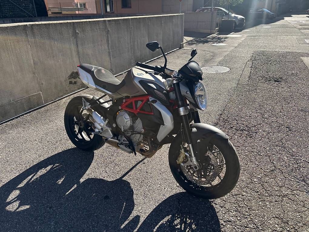 MV Agusta Route: MV Agusta Brutale 800 – D'occasion à Lugano par giuse.20 2