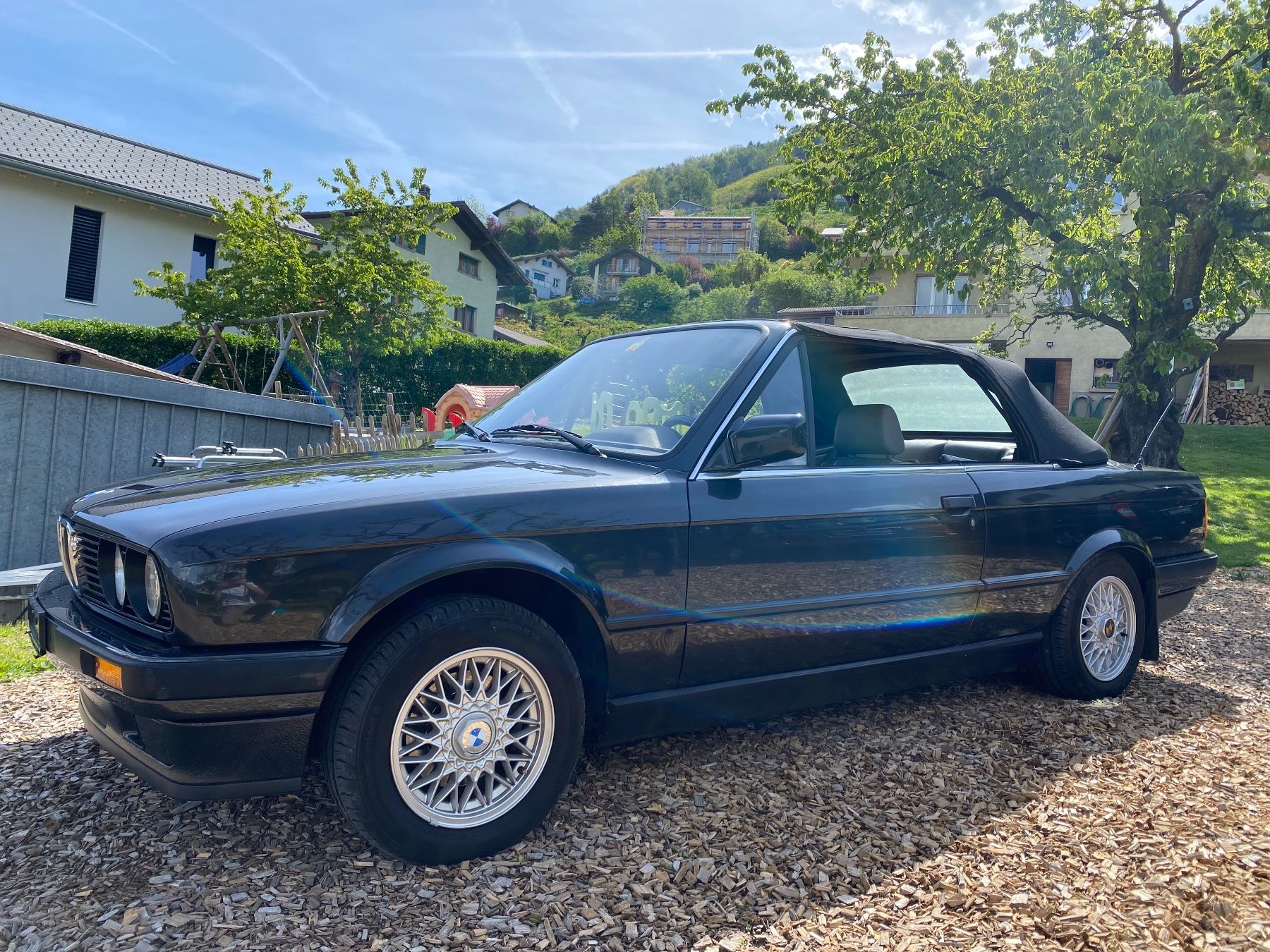 BMW Automobili: BMW 320i Cabriolet E30 – Usato da Baar (Nendaz) venduto da Red_star0 2