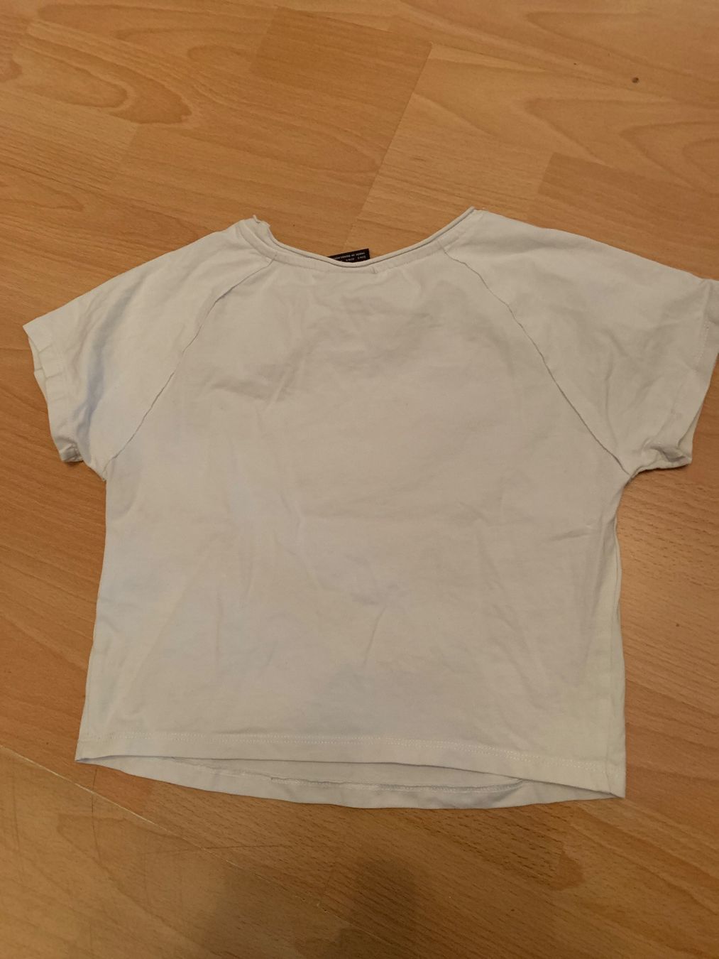 Bershka Camicette, T-shirt & Top: Joli crop top Bershka taille S – Usato da MEYRIN venduto da Gwendo10 1