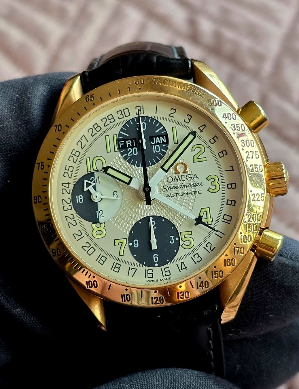 Omega Orologi: Omega Speedmaster Triple Date 18K Gold – Usato da Basel venduto da TimelessWanderer 2