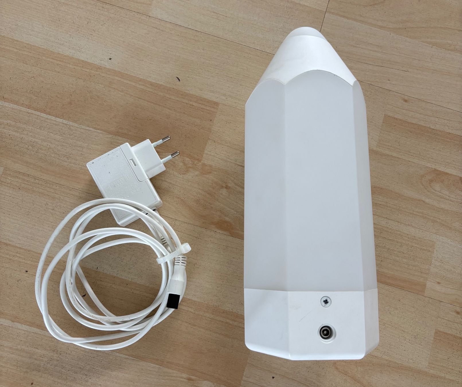 Ikea Lampade: IKEA   PELARBOJ     Tischleuchte, bunt – Usato da Witterswil venduto da Bysser 2