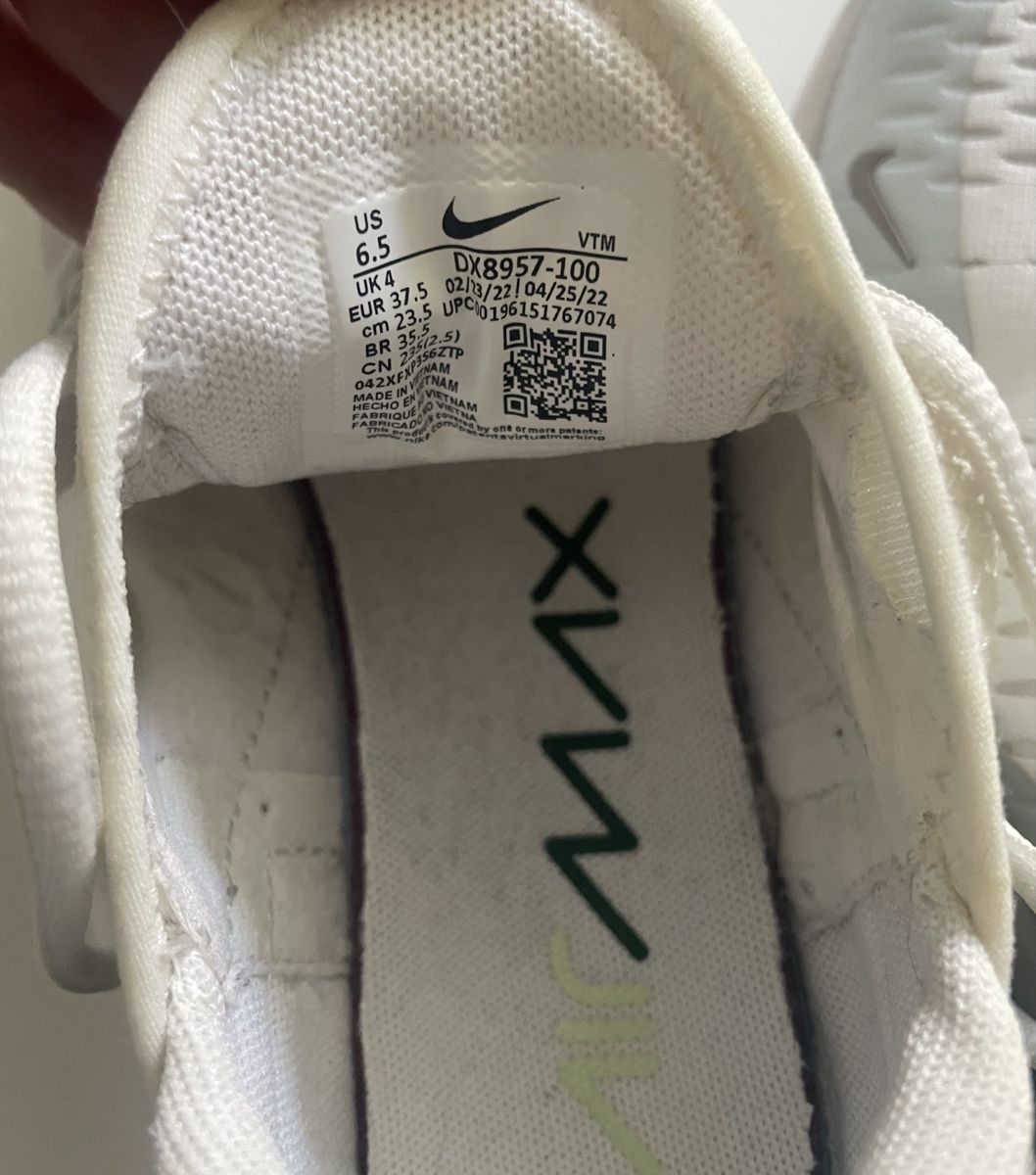 Nike Damenschuhe: Nike Air Max 270 Sneaker Grösse 37,5 – Neu (gemäss Beschreibung) aus Rütihof von JulieH85 3
