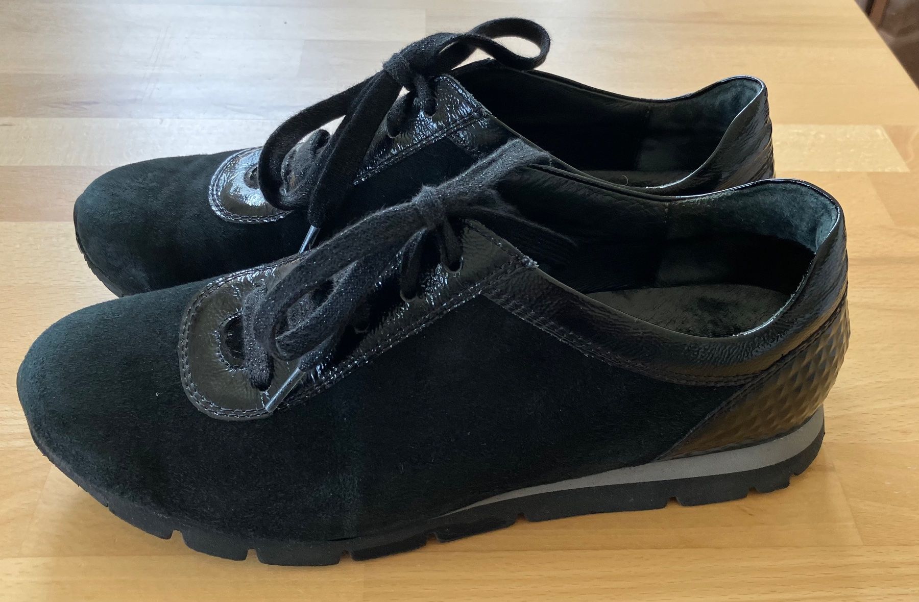 Scarpe da donna: Semler Wildleder Schuhe, Gr. 39 – Usato da Olten venduto da Dickbrave 1
