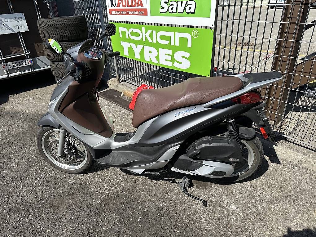 Scooter: Piaggio Madley 125  – Usato da Mezzovico venduto da Garagebazzy93 1