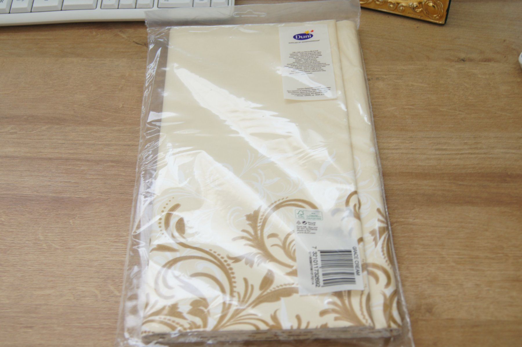 Coperte: Tischdecke Neu Orginalverpackt 138x220 cm – Usato da Dietikon venduto da Ute7092 1
