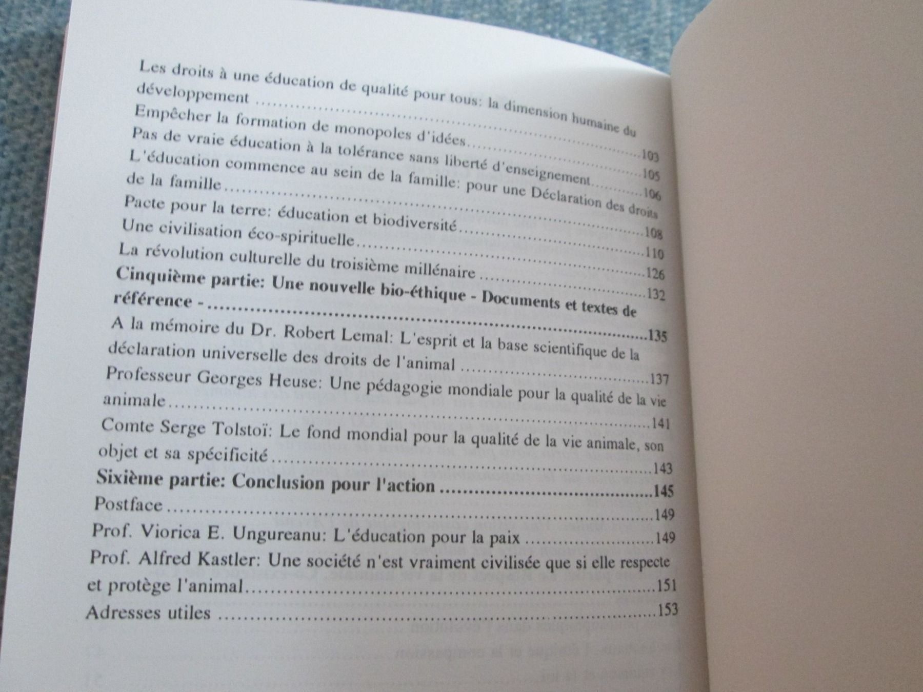 Libri: Une seule terre - une même vie – Usato da Neuchâtel venduto da Dualseele 2