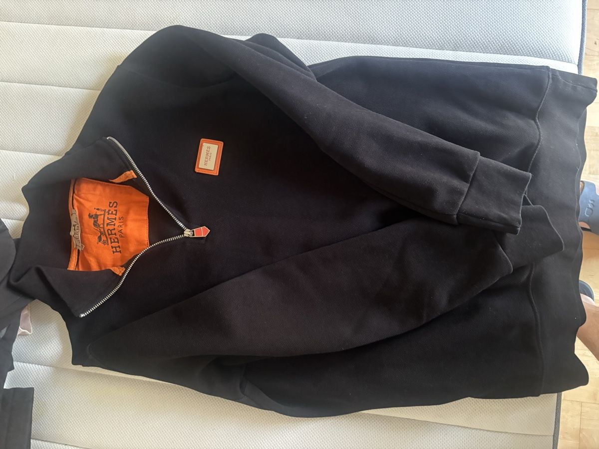 Maglioni & Felpe: Hermes Pullover schwarz mit Reissverschluss gebraucht – Usato da Zürich venduto da mrb_5k2n