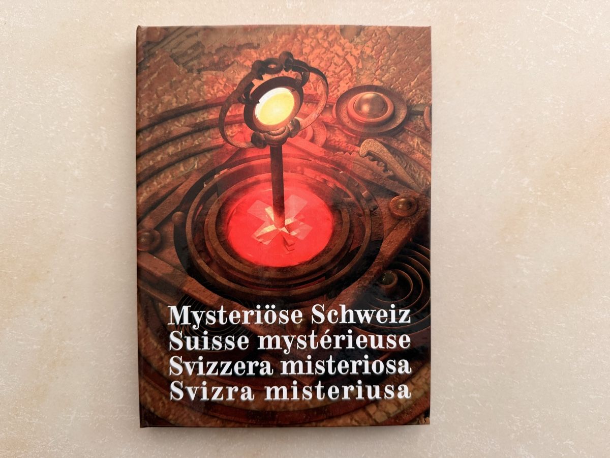 Tutti i DVDs: DVD - Mysteriöse Schweiz – Usato da St. Niklausen OW venduto da roc2554