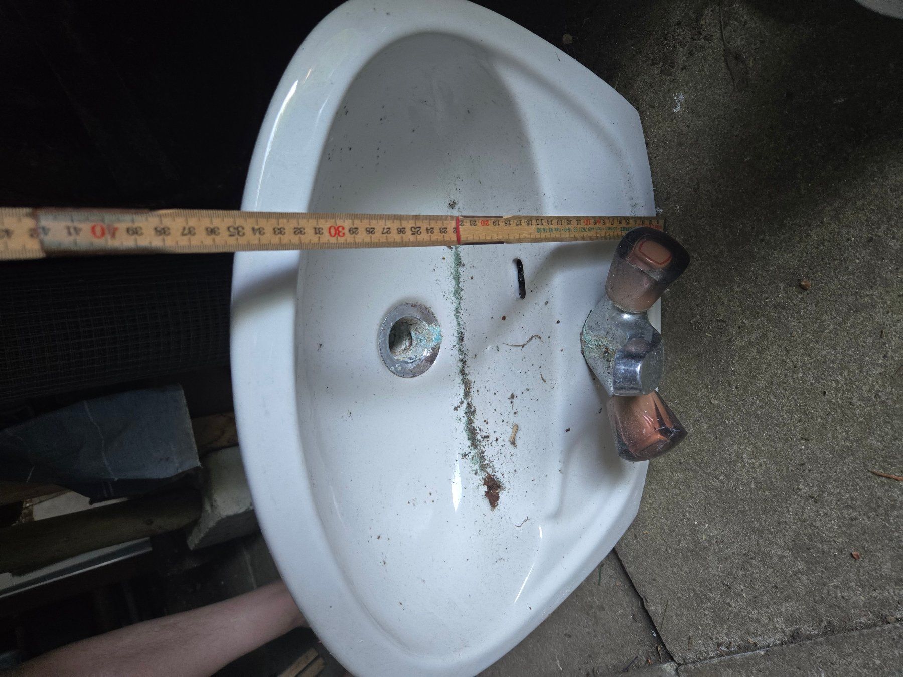 Lavabi & lavandini: Waschbecken Keramik mit Armatur! – Usato da Delémont venduto da mvl_l76c 1