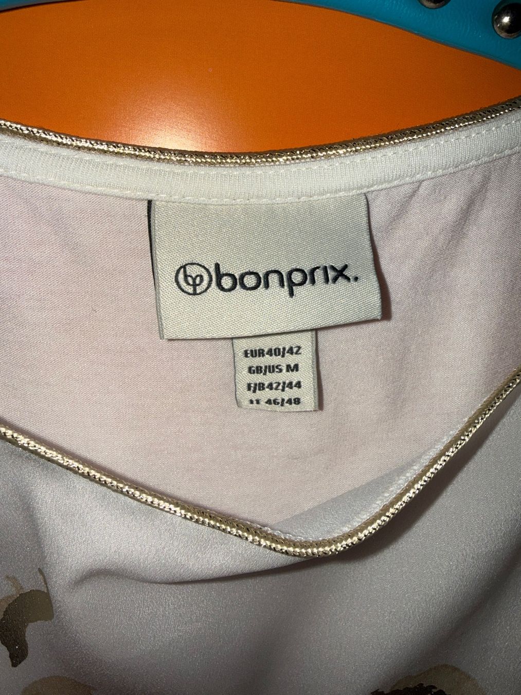 T-shirt: Summer T-Shirt Bonprix – Usato da Buchrain venduto da nat_pl5p 5