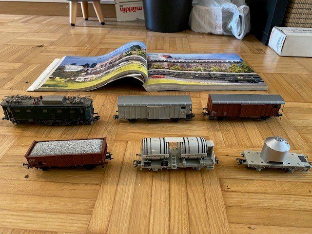 Märklin Modellini di ferrovie: Marklin H0 Gueterwagen-Set, 7-teilig – Usato da Wängi venduto da Bmo