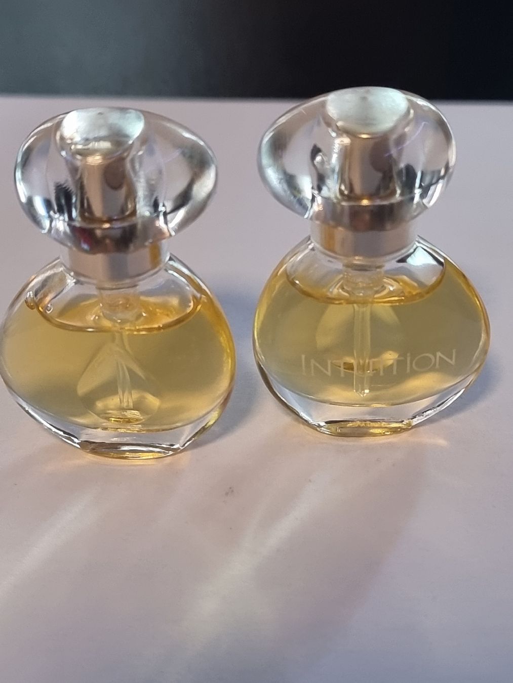 Estée Lauder Profumi & Eau de Toilette: ESTÉE LAUDER Intuition eau de Parfum je 4ml – Usato da Emmen venduto da JokeySchlumpf
