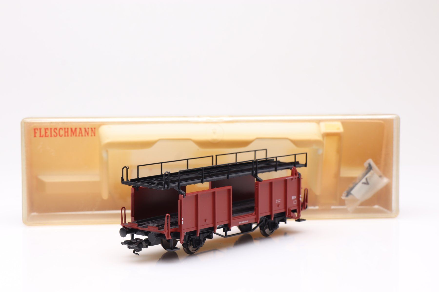 Fleischmann Modellini di ferrovie: Fleischmann 5224 K Autozugwagen, H0 – Usato da Ried (Muotathal) venduto da Modellbahn.swiss