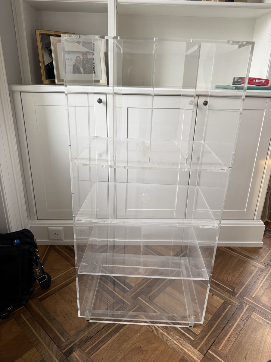 Fixations: Acryl Glas Rack – D'occasion à Staefa par cfschaer