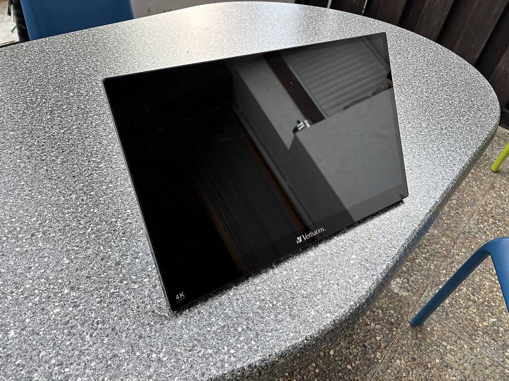 Monitor: Écran Verbatim 17 pouces 4K – Usato da Lausanne venduto da sja_5tqj