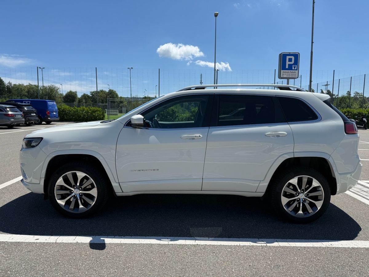 Jeep Automobili: Jeep Cherokee 2.2 TD – Usato da Erlenbach ZH venduto da lya_8hw8 5