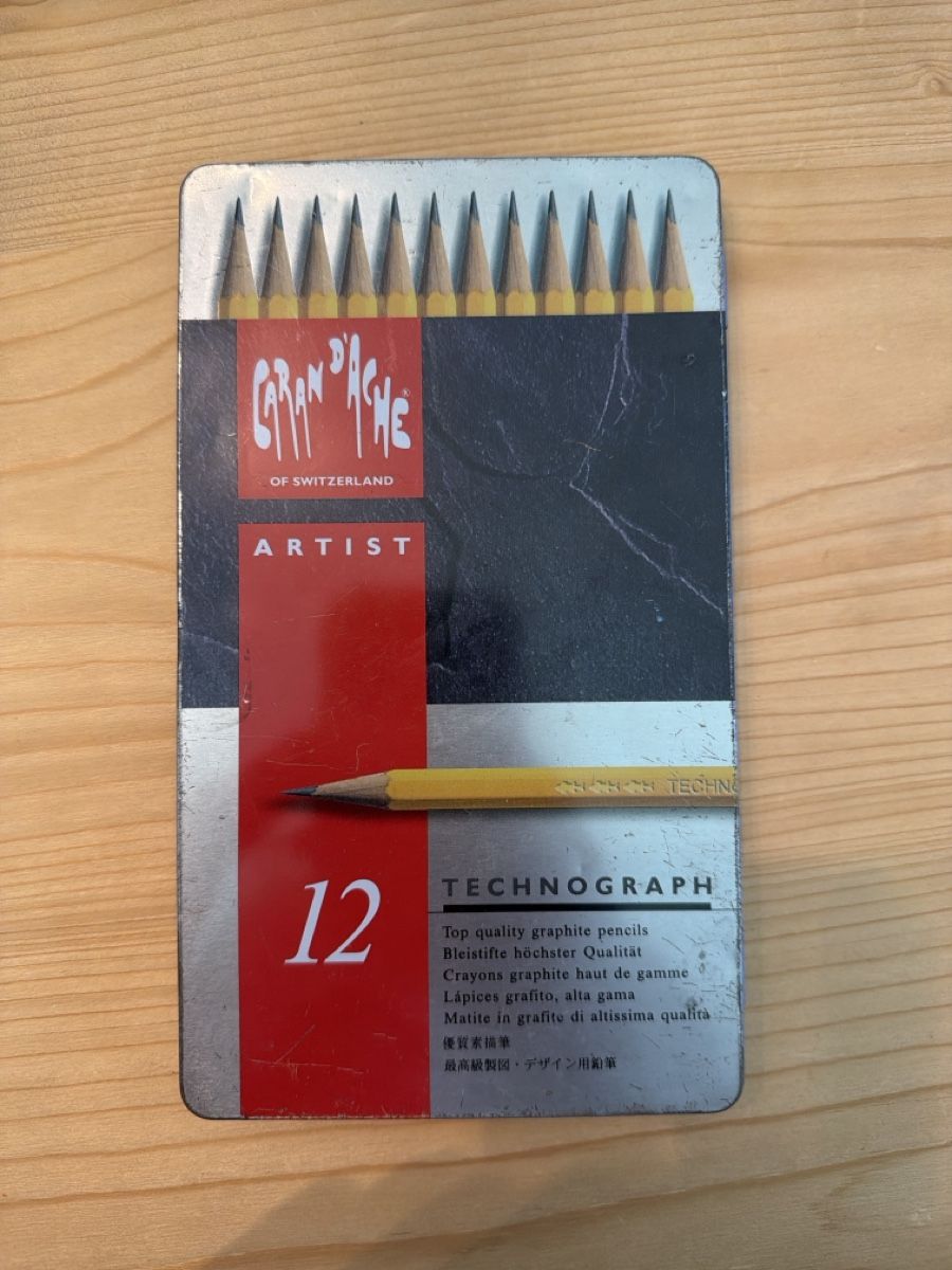 Caran D'Ache Crayons, crayons de couleur & craies: Caran d'Ache Technograph Graphitstifte 12 Stck. im Etui – D'occasion à Oberdorf NW par sab_qgz6