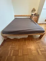 Sommier en bois 140 cm.