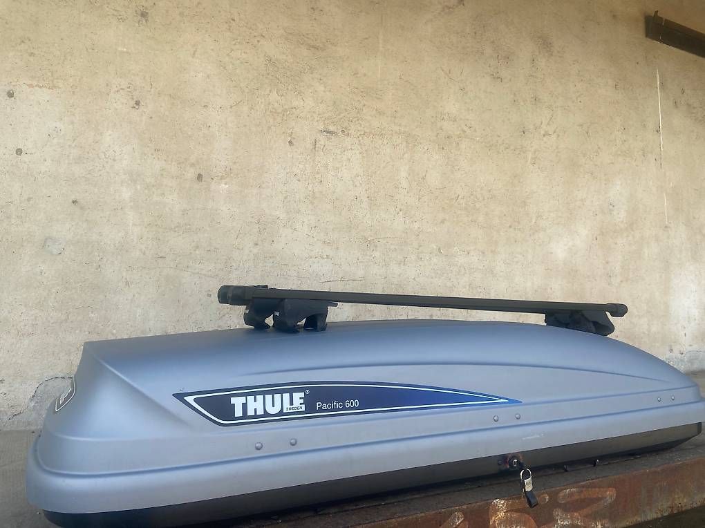 Box da tetto: XL Dachbox Thule Pacific 600 mit oder ohne Träger – Usato da Leuzigen venduto da Doppelrad 1