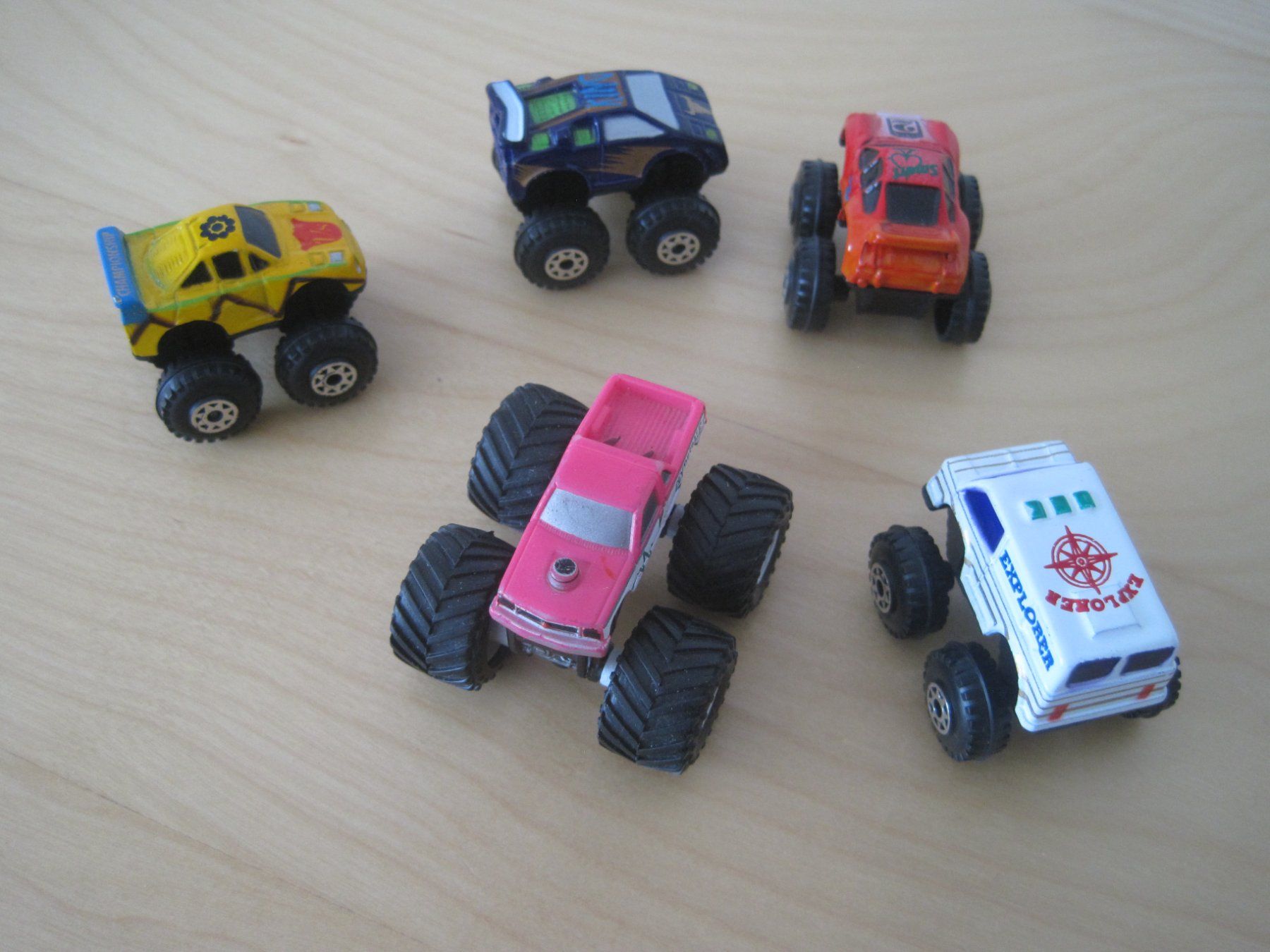 Modellautos: Offroader Autos ca 1/87 LOT – Gebraucht aus Gossau SG von Noryflory
