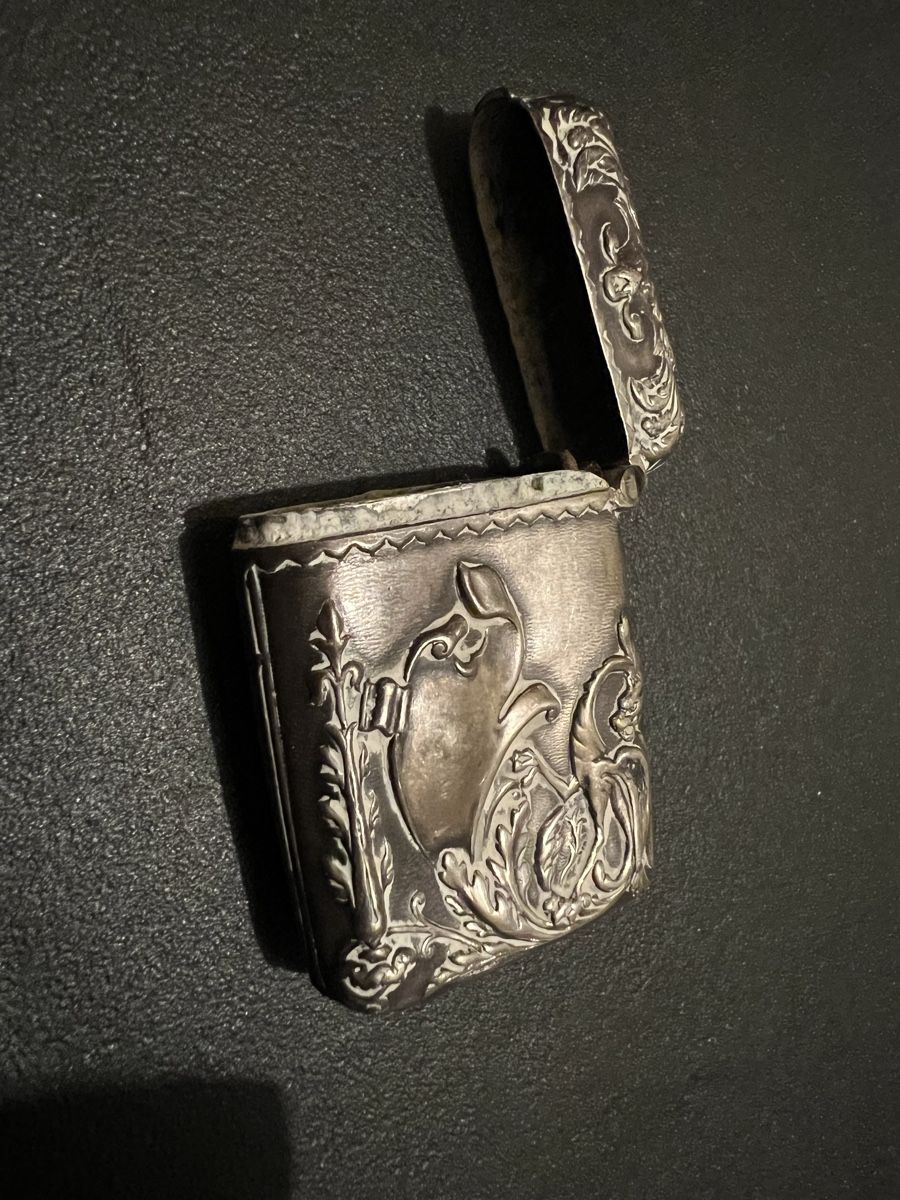 Altri Prodotti per fumatori: Antike Zündholzdose, Silber Optik 1890 – Usato da Lyss venduto da Schmuggler 2