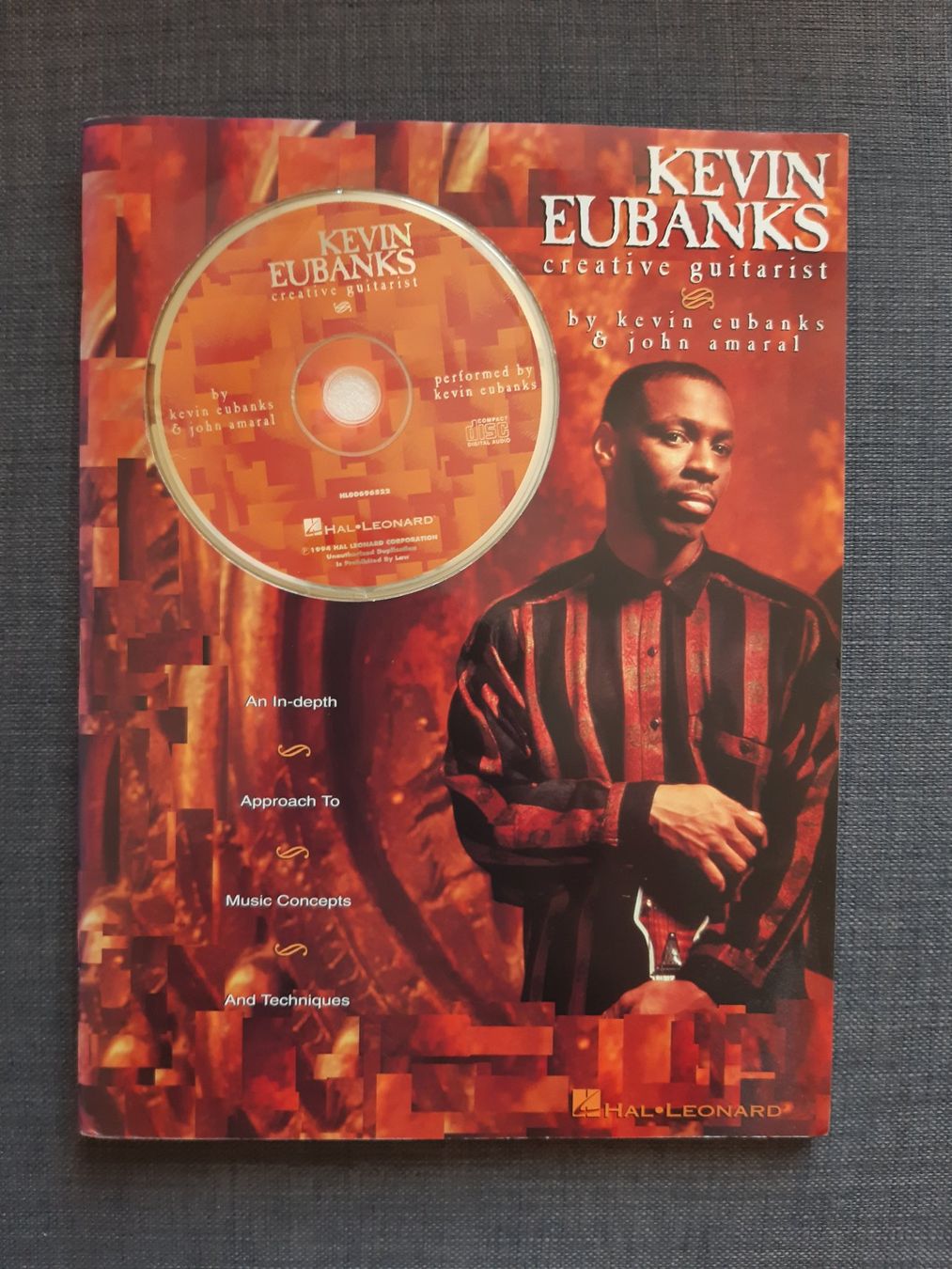Libri: Kevin Eubanks - Creative Guitarist RAR! – Usato da Basel venduto da odradek