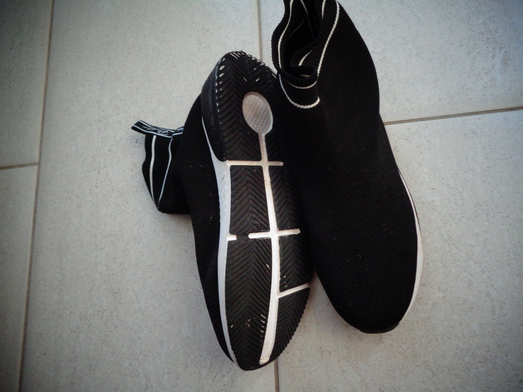 Herrenschuhe: STIEFELETTEN HERREN GR.44 – Gebraucht aus Rotkreuz von Samballi 4