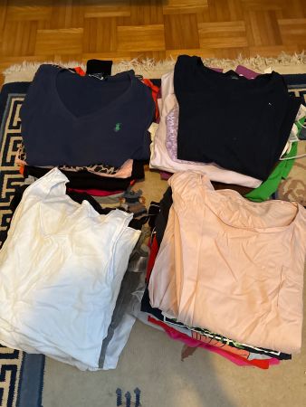 Kleiderpaket T-Shirts (40 Teile)