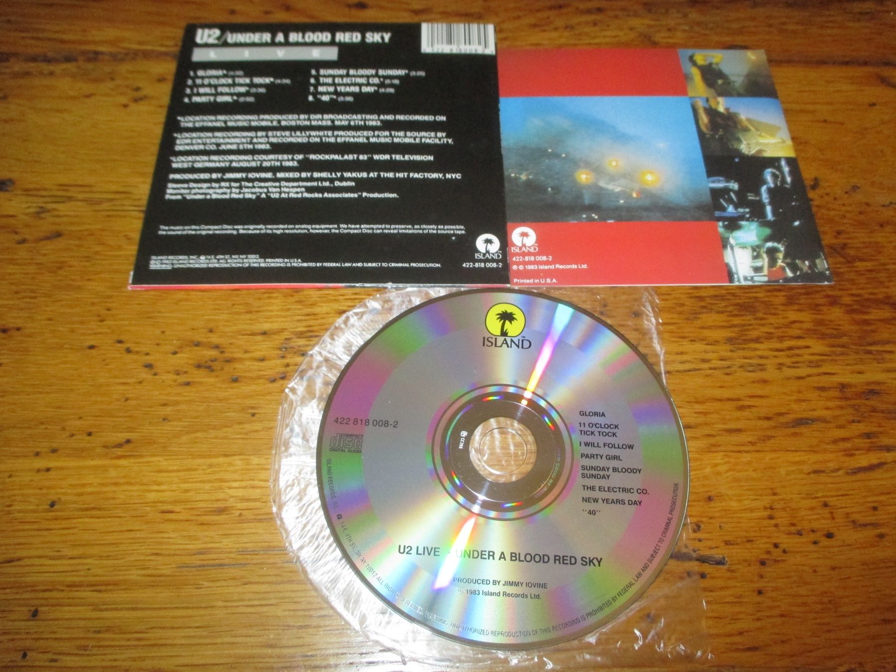 CDs: U2 Under A Blood Red Sky CD (mini LP) – Gebraucht aus Monthey von blackcat45 1