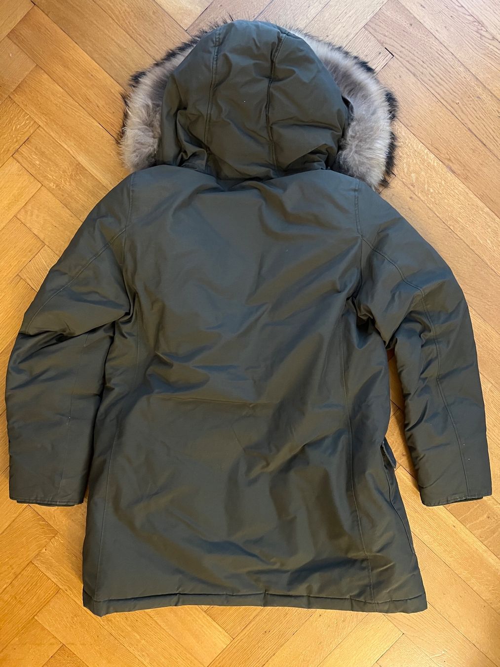 Woolrich Giacche: Original Woolrich Damen Winter-Parka – Usato da Zürich venduto da schneiderund 2