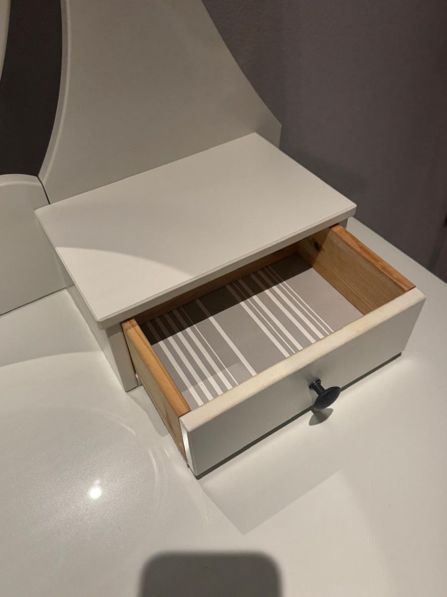 Ikea Tavoli da trucco: Schminktisch – Usato da Birmensdorf ZH venduto da gradagram 3
