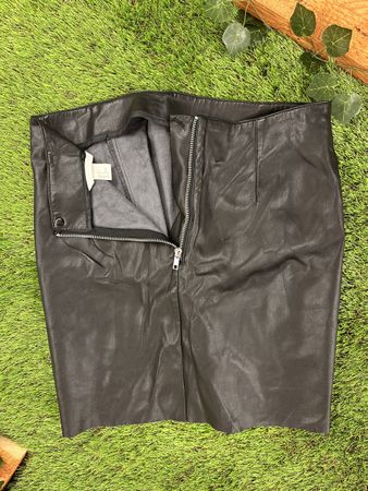 Schwarzer Lederrock Gr. 38 H&M - guter Zustand