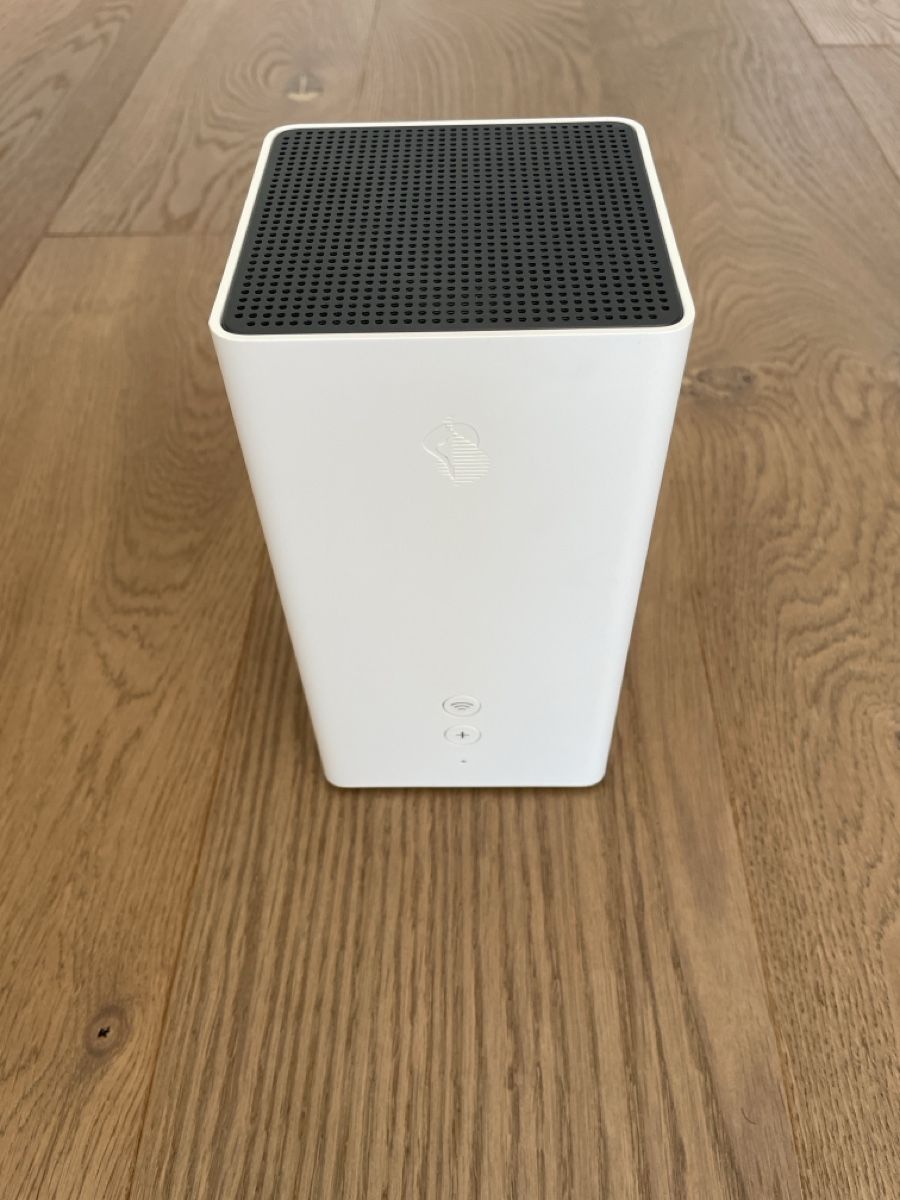 Swisscom Modems & Router: Swisscom Internet-Box 2 good condition – Gebraucht aus Vufflens-Château von 03p_kf9f